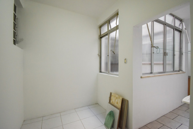 Imagem Imóvel com 3 Quartos à Venda, 94 m² em Menino Deus - Porto Alegre Imagem Imóvel com 3 Quartos à Venda, 94 m² em Menino Deus - Porto Alegre