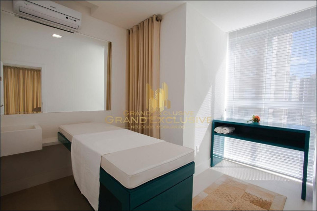 Imagem Apartamento com 3 Quartos à Venda, 128 m² em Centro - Balneário Camboriú Imagem Apartamento com 3 Quartos à Venda, 128 m² em Centro - Balneário Camboriú