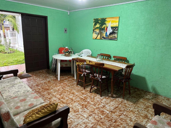 Imagem Casa com 2 Quartos à Venda, 121 m² em Centro - Xangri-lá