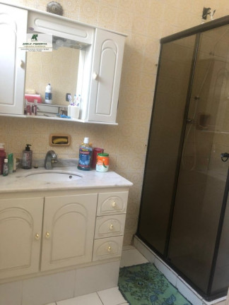 Imagem Casa com 3 Quartos à Venda, 333 m² em Gonzaga - Santos