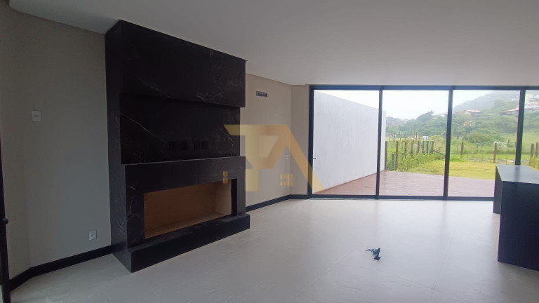 Imagem Imóvel com 3 Quartos à Venda, 160 m² em Ferraz - Garopaba