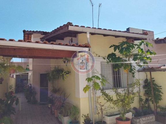 Imagem Casa com 2 Quartos à Venda, 150 m² em Loty - Itanhaém Imagem Casa com 2 Quartos à Venda, 150 m² em Loty - Itanhaém