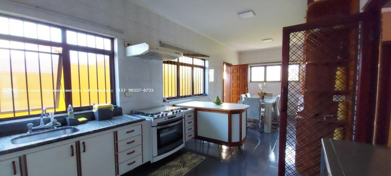 Imagem Casa com 3 Quartos à Venda, 266 m² em Jardim Celani - Salto