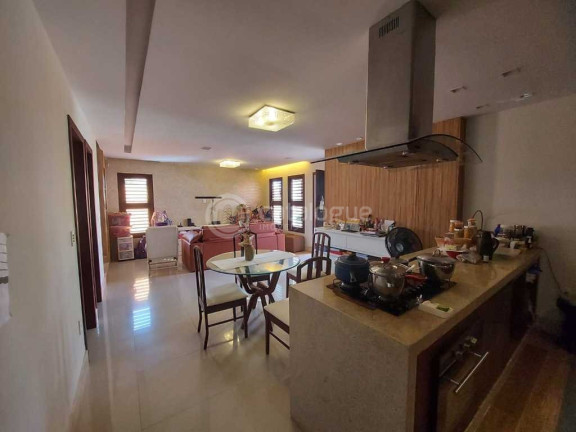 Imagem Casa com 3 Quartos à Venda, 180 m² em Lagoa Nova - Natal Imagem Casa com 3 Quartos à Venda, 180 m² em Lagoa Nova - Natal