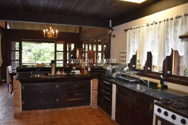 Imagem Casa com 3 Quartos à Venda, 597 m² em Região Da Pedra Do Fogo - Campos Do Jordão Imagem Casa com 3 Quartos à Venda, 597 m² em Região Da Pedra Do Fogo - Campos Do Jordão
