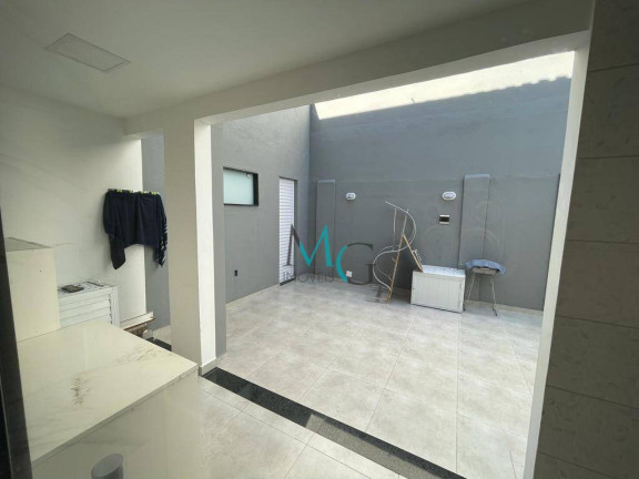 Imagem Casa com 3 Quartos à Venda, 180 m² em Senador Vasconcelos - Rio De Janeiro Imagem Casa com 3 Quartos à Venda, 180 m² em Senador Vasconcelos - Rio De Janeiro