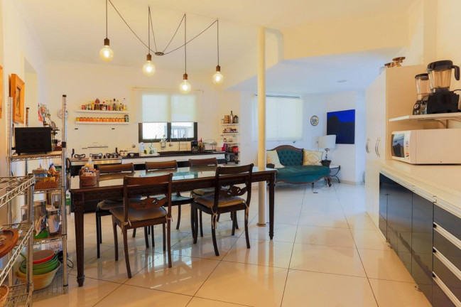 Imagem Imóvel com 3 Quartos à Venda, 211 m² em Vila Suzana - São Paulo