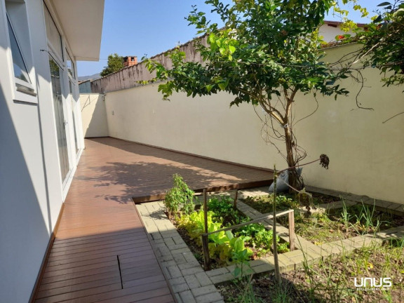 Imagem Casa com 4 Quartos à Venda, 400 m² em Santa Mônica - Florianópolis Imagem Casa com 4 Quartos à Venda, 400 m² em Santa Mônica - Florianópolis