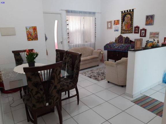Casa com 3 Quartos à Venda, 78 m² em Piracangaguá - Taubaté