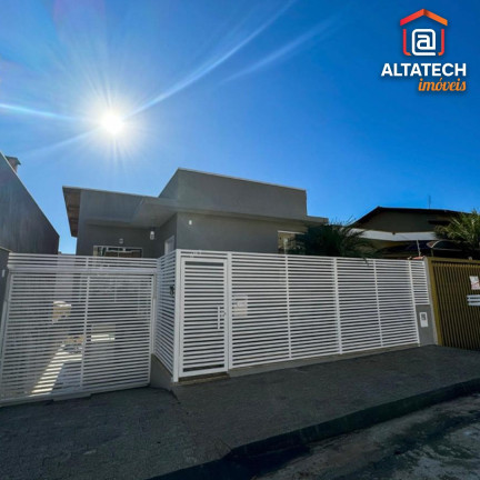 Imagem Casa com 3 Quartos à Venda, 243 m² em Jardim Das Hortênsias - Poços De Caldas