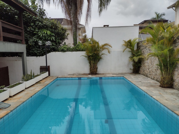 Imagem Casa com 2 Quartos para Alugar, 360 m² em Alphaville - Santana De Parnaíba