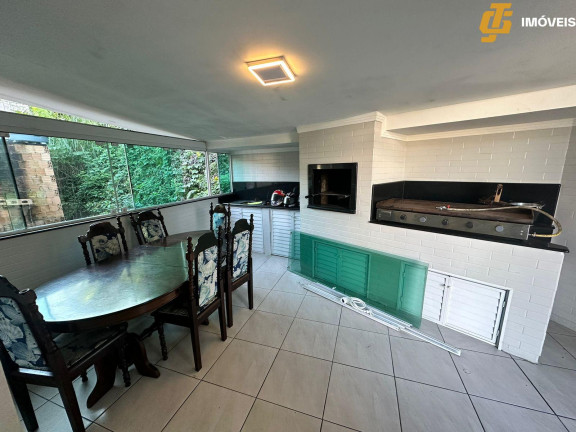 Imagem Casa com 5 Quartos à Venda, 228 m² em Conde Vila Verde - Camboriú Imagem Casa com 5 Quartos à Venda, 228 m² em Conde Vila Verde - Camboriú