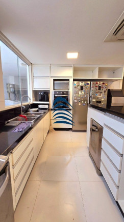 Imagem Casa com 8 Quartos à Venda, 630 m² em Piatã - Salvador Imagem Casa com 8 Quartos à Venda, 630 m² em Piatã - Salvador