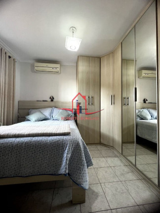Imagem Casa com 3 Quartos à Venda, 198 m² em Vila Palmares - Santo André