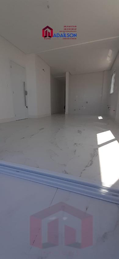Imagem Imóvel com 3 Quartos à Venda, 102 m²