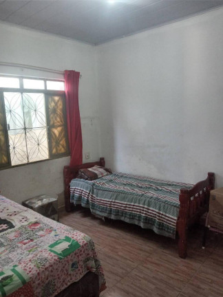 Imagem Casa com 4 Quartos à Venda, 254 m² em Jardim Itália - Anápolis