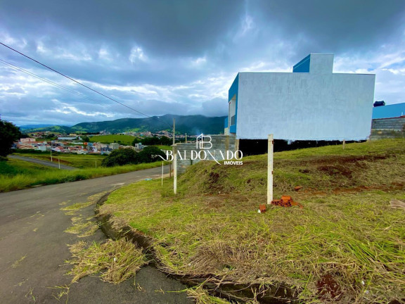 Imagem Terreno à Venda, 200 m² em Centro - Extrema Imagem Terreno à Venda, 200 m² em Centro - Extrema