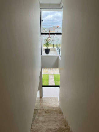 Imagem Sobrado com 3 Quartos à Venda, 192 m² em Jardim Jacinto - Jacareí
