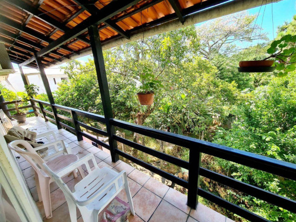 Imagem Casa com 3 Quartos à Venda, 172 m² em Centro - São José