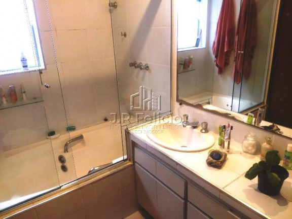 Imagem Casa com 3 Quartos à Venda, 281 m² em Vila Universitária - São Paulo Imagem Casa com 3 Quartos à Venda, 281 m² em Vila Universitária - São Paulo