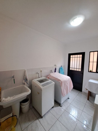 Imagem Casa com 3 Quartos à Venda, 190 m² em Santo Antônio - Louveira