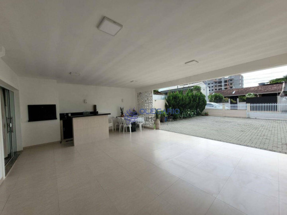 Imagem Sobrado com 4 Quartos à Venda, 233 m² em Armação - Penha