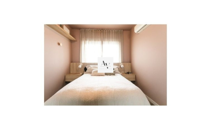 Imagem Apartamento com 2 Quartos à Venda, 75 m² em Petrópolis - Porto Alegre