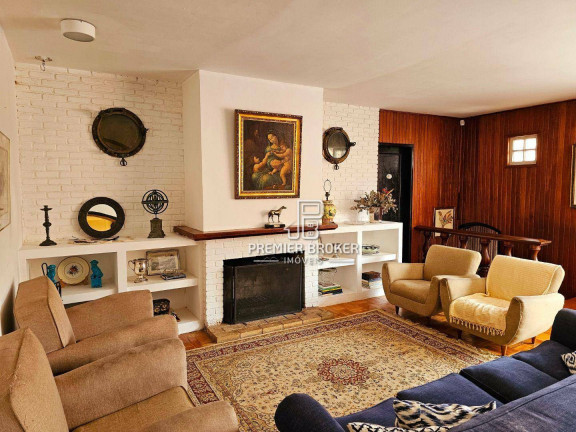 Imagem Casa com 7 Quartos à Venda, 450 m² em Albuquerque - Teresópolis Imagem Casa com 7 Quartos à Venda, 450 m² em Albuquerque - Teresópolis