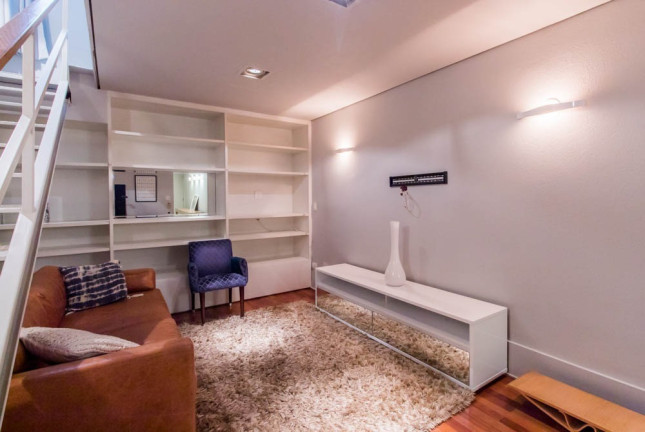 Imagem Casa com 3 Quartos à Venda, 133 m² em Itaim Bibi - São Paulo Imagem Casa com 3 Quartos à Venda, 133 m² em Itaim Bibi - São Paulo