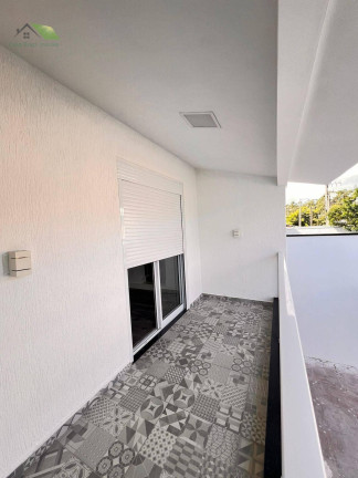 Imagem Casa de Condomínio com 3 Quartos à Venda, 205 m²
