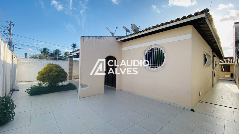 Imagem Casa com 4 Quartos à Venda, 200 m² em Santa Mônica - Feira De Santana