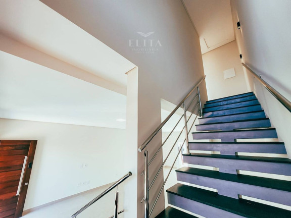 Imagem Sobrado com 3 Quartos à Venda, 131 m² em Centro - Barra Velha