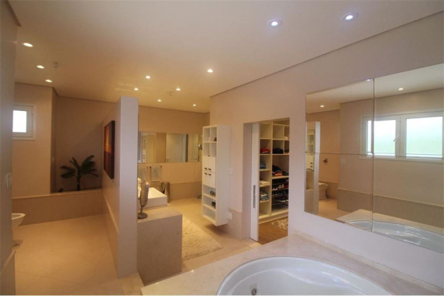 Imagem Casa com 8 Quartos à Venda, 1.362 m² em Chácaras Alpina - Valinhos Imagem Casa com 8 Quartos à Venda, 1.362 m² em Chácaras Alpina - Valinhos