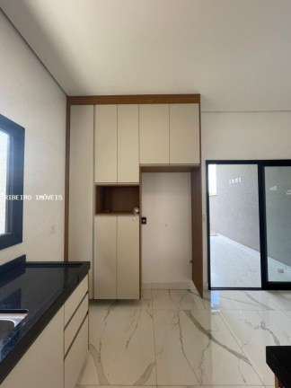 Imagem Casa com 3 Quartos à Venda, 140 m² em Villas Do Jaguari - Santana De Parnaíba Imagem Casa com 3 Quartos à Venda, 140 m² em Villas Do Jaguari - Santana De Parnaíba