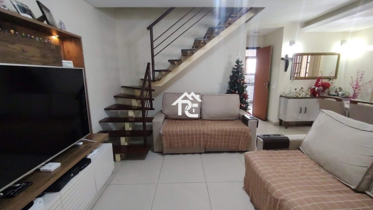 Imagem Casa com 3 Quartos à Venda, 225 m² em Serra Grande - Niterói Imagem Casa com 3 Quartos à Venda, 225 m² em Serra Grande - Niterói