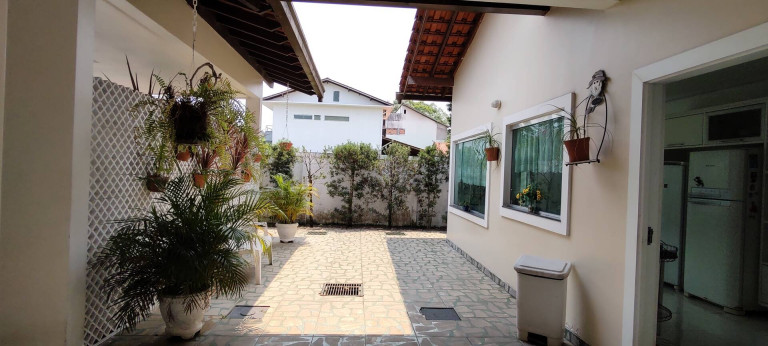 Imagem Casa de Condomínio com 6 Quartos para Alugar, 394 m² em Ponta Negra - Manaus Imagem Casa de Condomínio com 6 Quartos para Alugar, 394 m² em Ponta Negra - Manaus