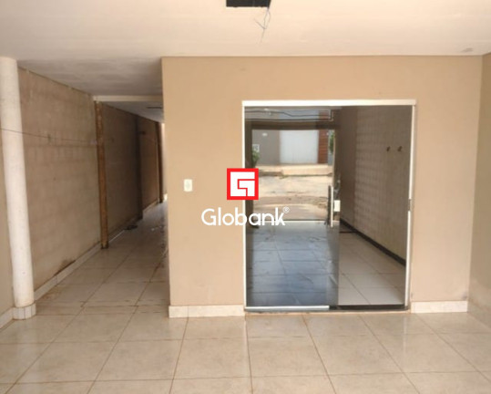 Sobrado com 3 Quartos à Venda,  em Delfino Magalhães - Montes Claros