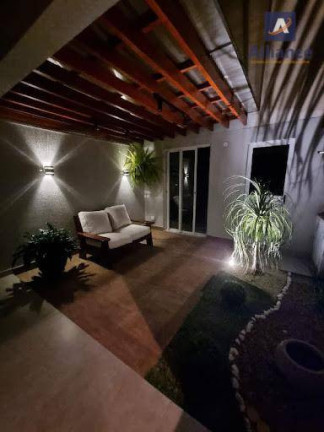 Imagem Casa com 2 Quartos à Venda, 90 m² em Vila Belvedere - Louveira