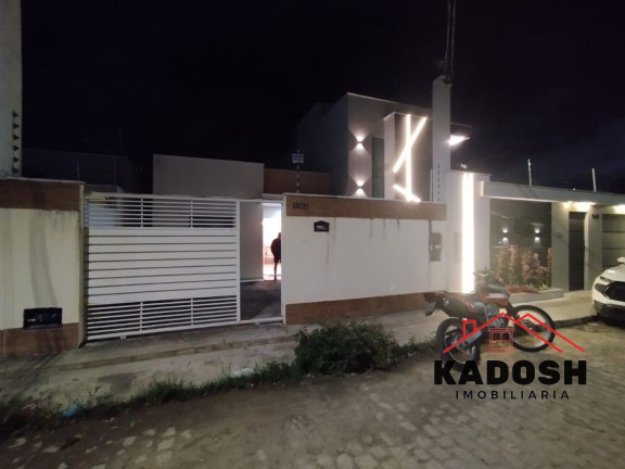 Casa com 2 Quartos para Alugar, 150 m² em Sim - Feira De Santana