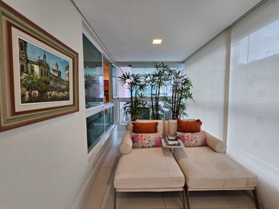 Imagem Imóvel com 4 Quartos à Venda, 305 m² em Barra - Salvador Imagem Imóvel com 4 Quartos à Venda, 305 m² em Barra - Salvador
