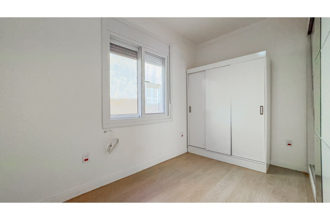 Imagem Imóvel com 2 Quartos à Venda, 66 m² em Petrópolis - Porto Alegre Imagem Imóvel com 2 Quartos à Venda, 66 m² em Petrópolis - Porto Alegre