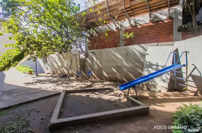 Imagem Apartamento com 3 Quartos à Venda, 177 m² em Petrópolis - Porto Alegre Imagem Apartamento com 3 Quartos à Venda, 177 m² em Petrópolis - Porto Alegre