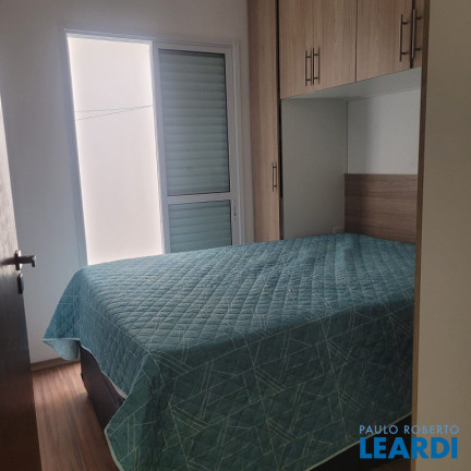 Imagem Apartamento com 2 Quartos à Venda, 42 m² em Vila Scarpelli - Santo André