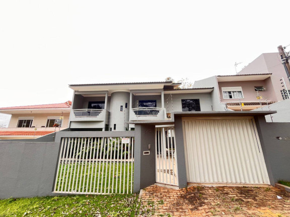 Sobrado com 3 Quartos à Venda, 196 m² em Country - Cascavel
