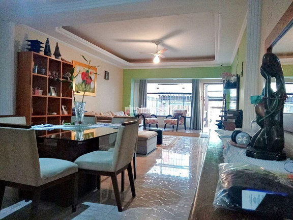 Imagem Casa com 3 Quartos à Venda, 220 m² em Mirandópolis - São Paulo