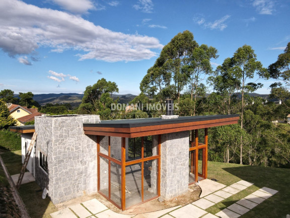Imagem Casa com 3 Quartos à Venda, 140 m² em Região De Capivari - Campos Do Jordão