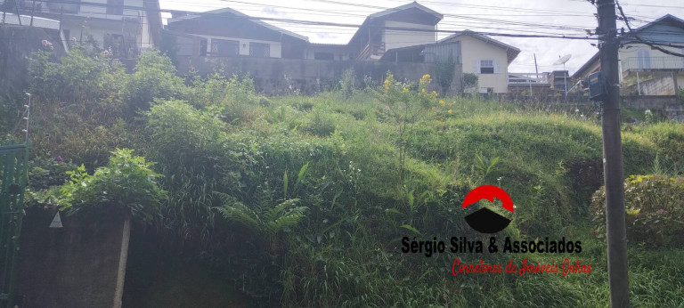 Imagem Terreno à Venda, 421 m² em Campos Do Jordão Imagem Terreno à Venda, 421 m² em Campos Do Jordão