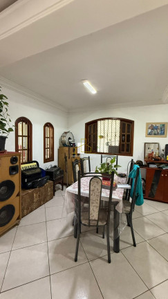 Imagem Casa com 3 Quartos à Venda, 300 m² em Vila Capixaba - Cariacica Imagem Casa com 3 Quartos à Venda, 300 m² em Vila Capixaba - Cariacica