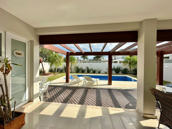Imagem Casa com 5 Quartos à Venda, em -- - Capao Da Canoa Imagem Casa com 5 Quartos à Venda, em -- - Capao Da Canoa
