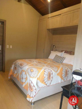 Imagem Sobrado com 4 Quartos à Venda, 280 m² em Rio Branco - Porto Alegre